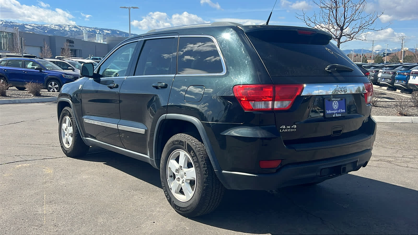 Used 2012 Jeep Grand Cherokee Laredo w/ Laredo E Group image 7