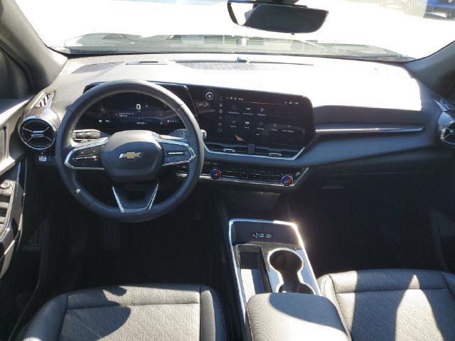 Used 2025 Chevrolet Equinox LT w/ Convenience Package II FWD image 9
