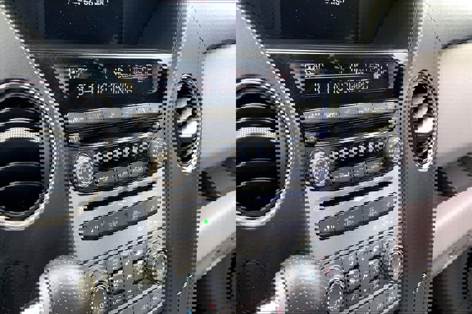 Used 2015 Honda Pilot Touring image 33