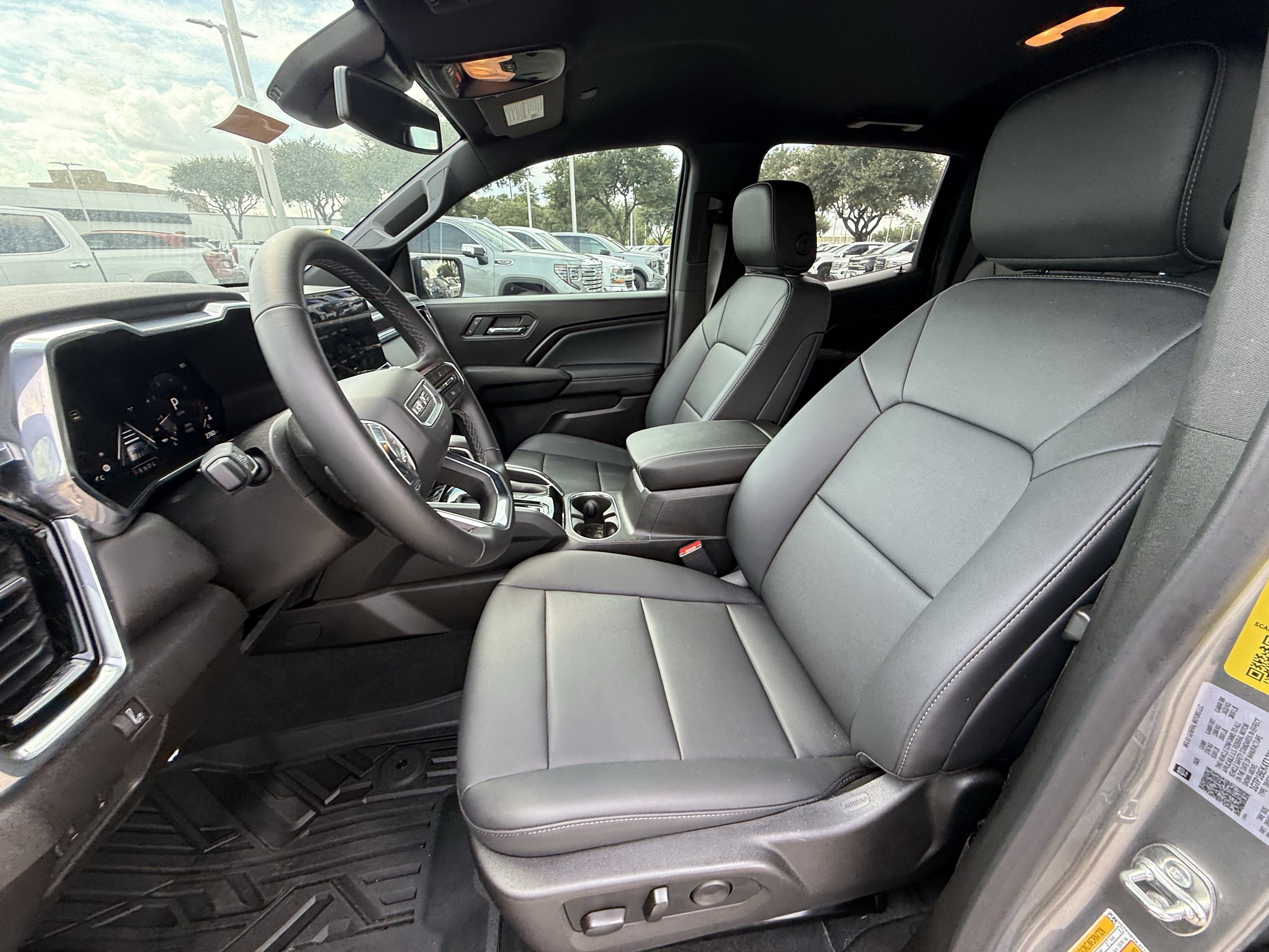 New 2026 GMC Canyon Elevation w/ Convenience Package RWD image 17