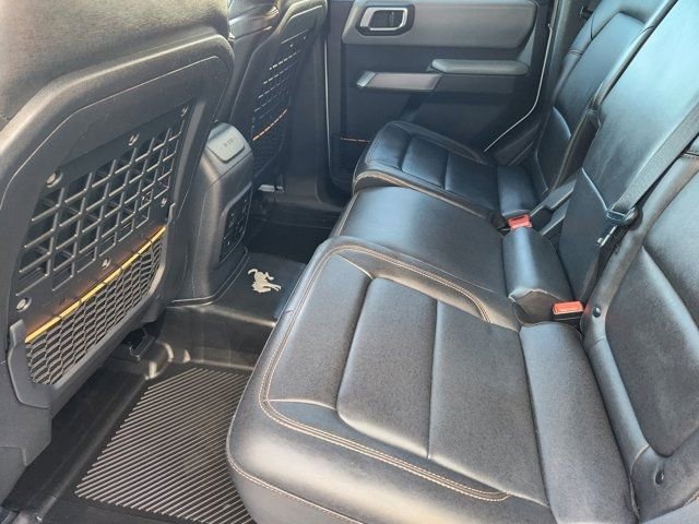 Used 2022 Ford Bronco Badlands w/ Sasquatch Package image 30