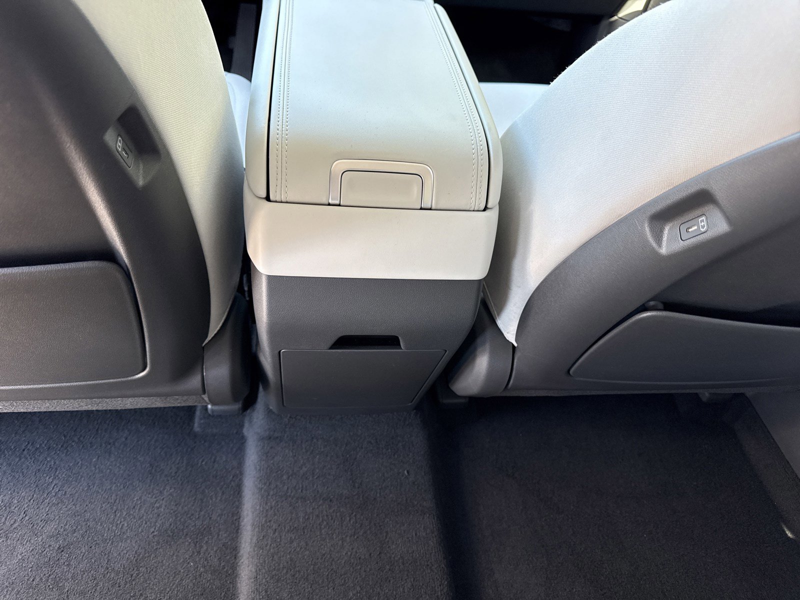 Used 2026 Hyundai Santa Fe SE image 16