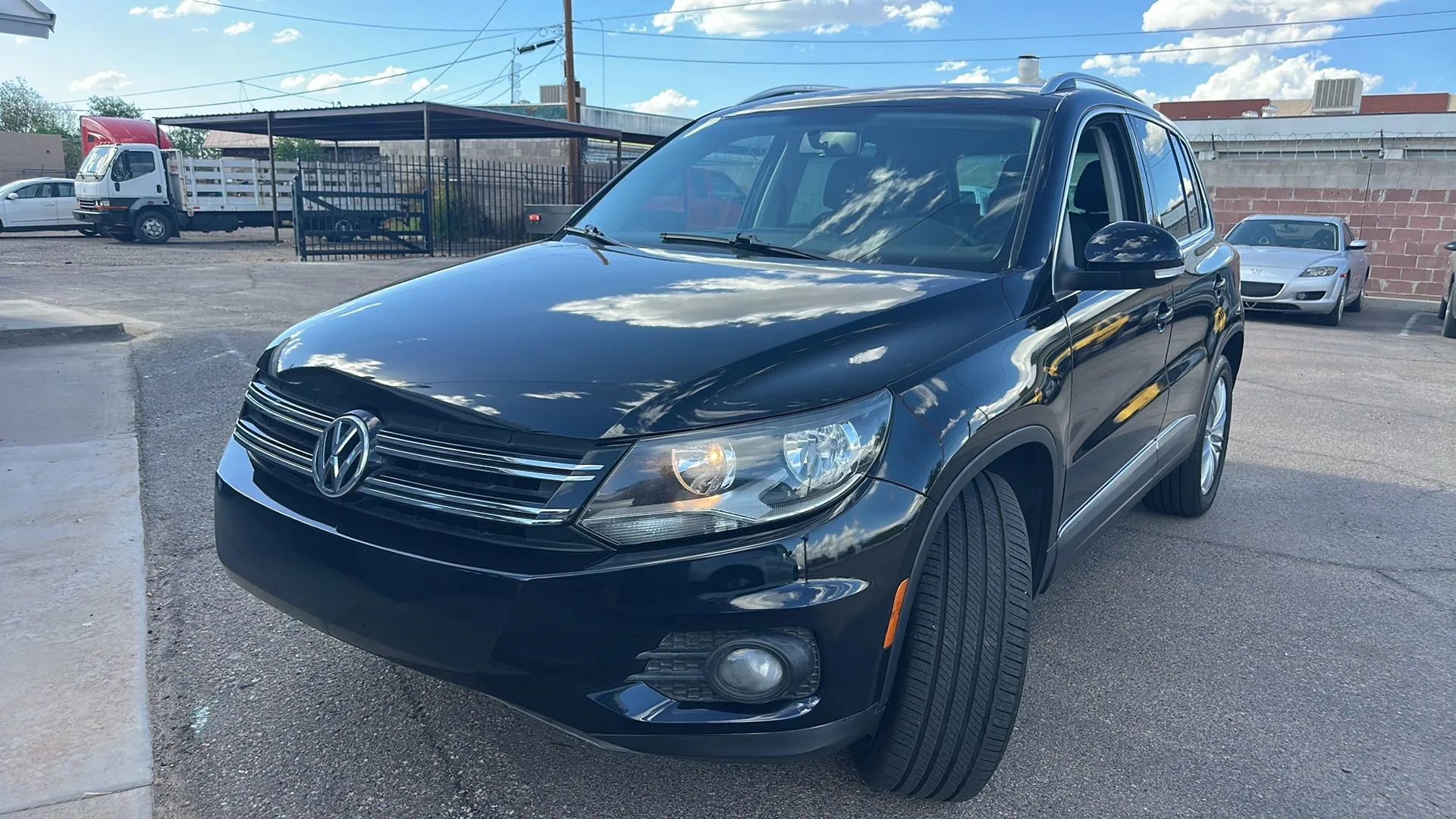 Used 2013 Volkswagen Tiguan SE image 13
