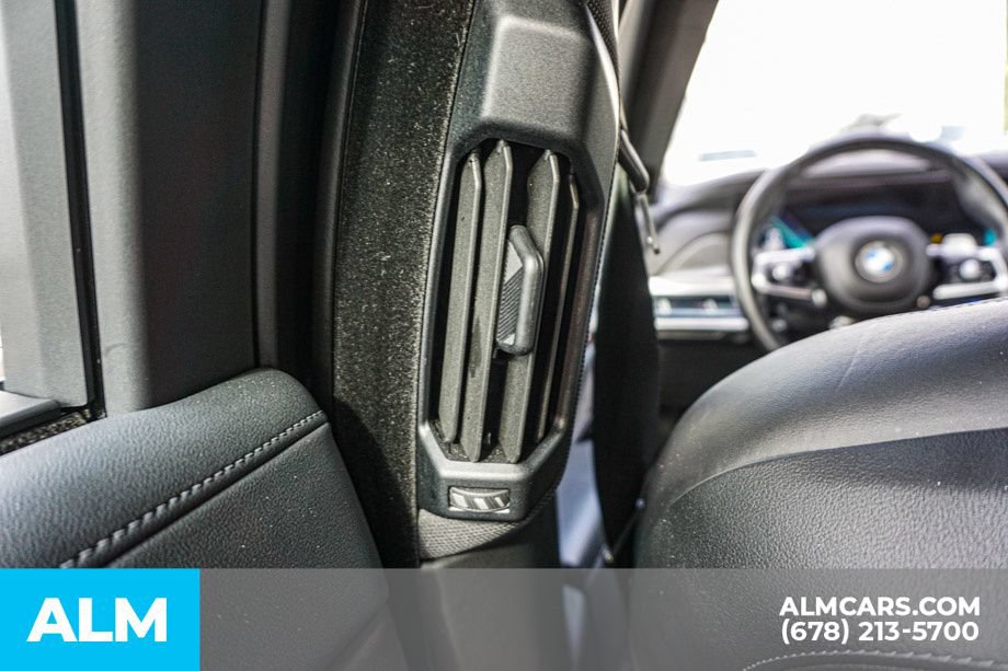 Used 2024 BMW 740i xDrive AWD/4WD image 31