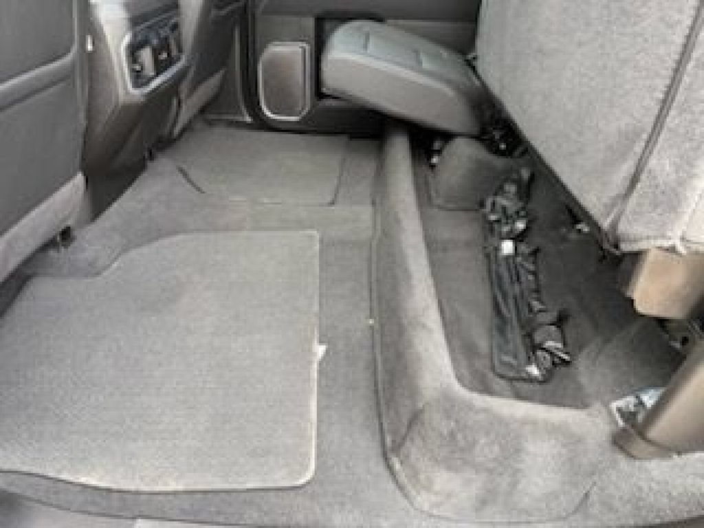 Used 2025 GMC Sierra 3500 Denali AWD/4WD image 27