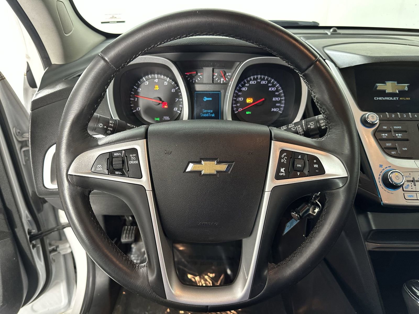 Used 2017 Chevrolet Equinox Premier w/ Enhanced Convenience Package FWD image 14