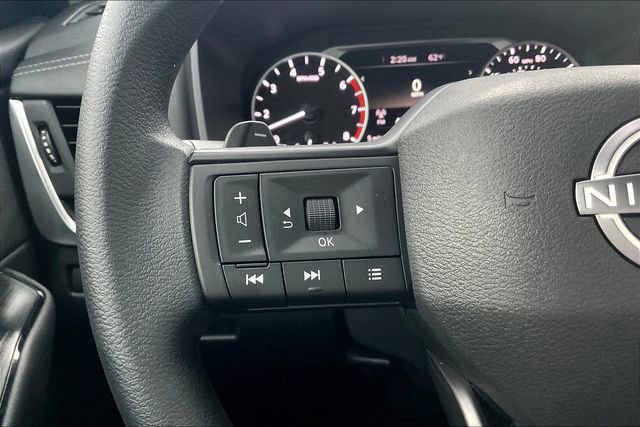 New 2026 Nissan Rogue S image 18