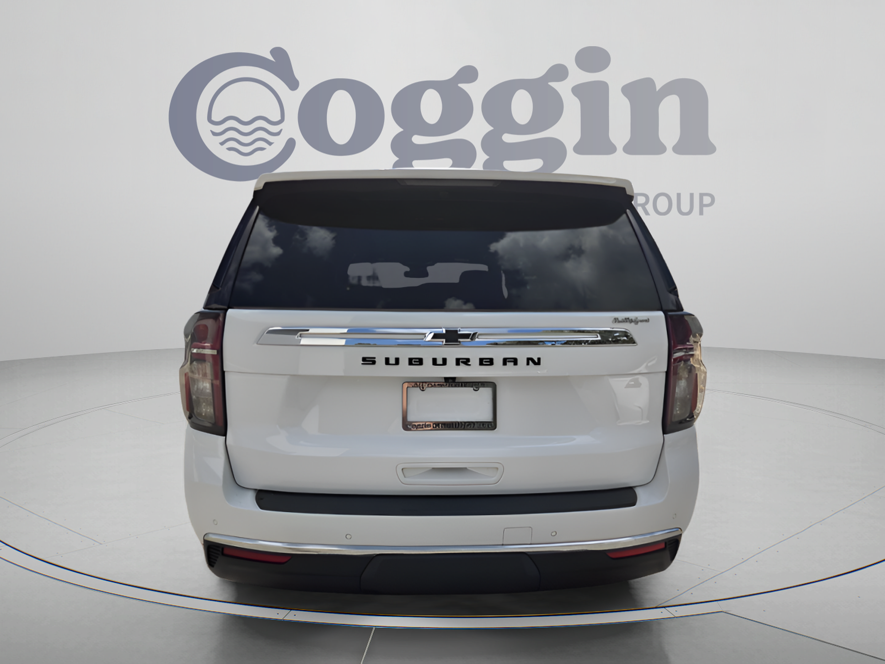 Certified 2023 Chevrolet Suburban LS RWD image 4