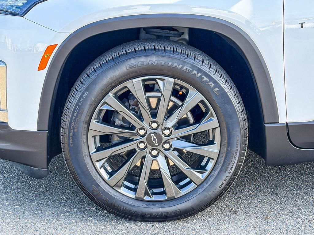 Certified 2023 Chevrolet Traverse RS image 16