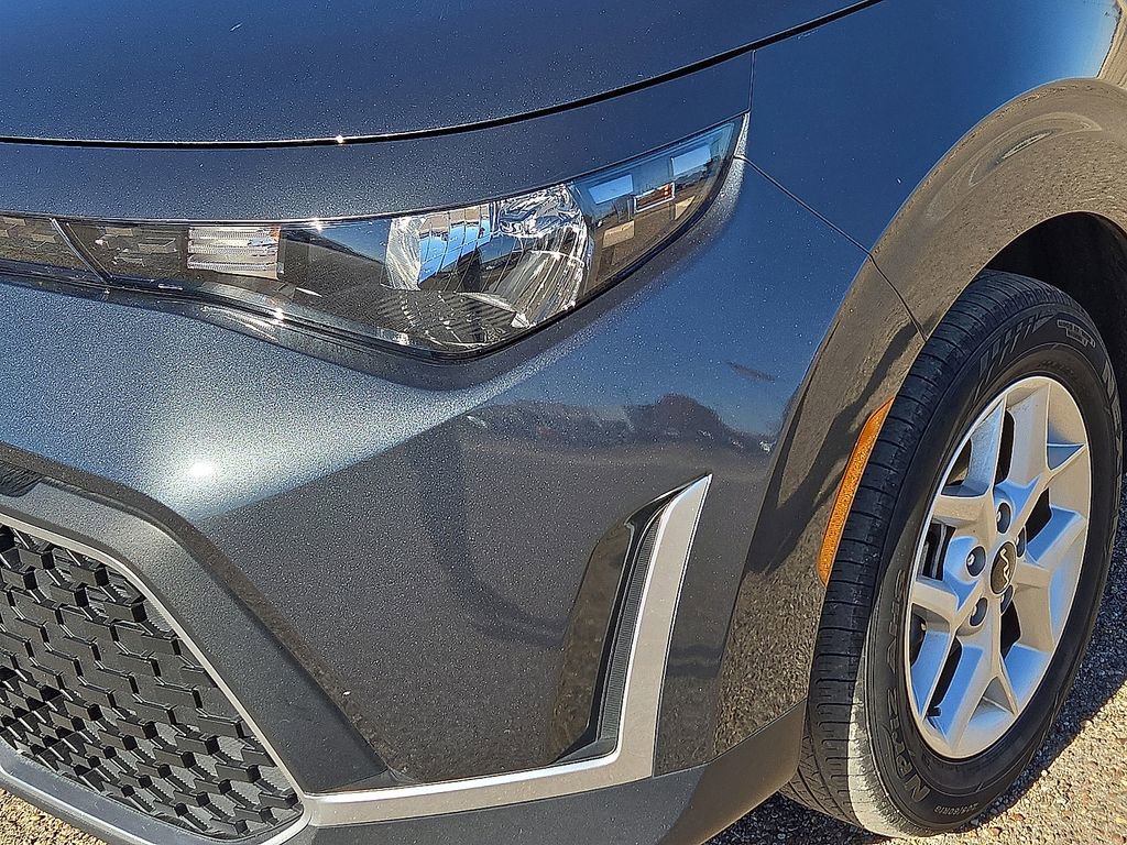 Used 2024 Kia Soul LX w/ Option Group 015 image 10