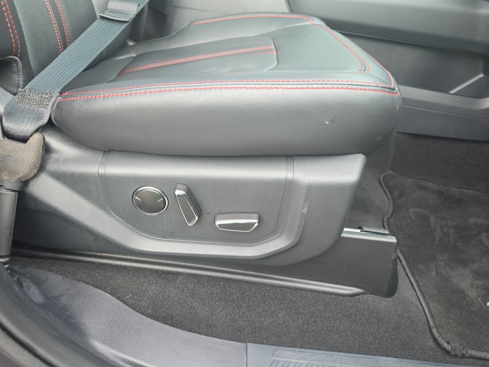 Used 2024 Ford Expedition Max Limited AWD/4WD image 31