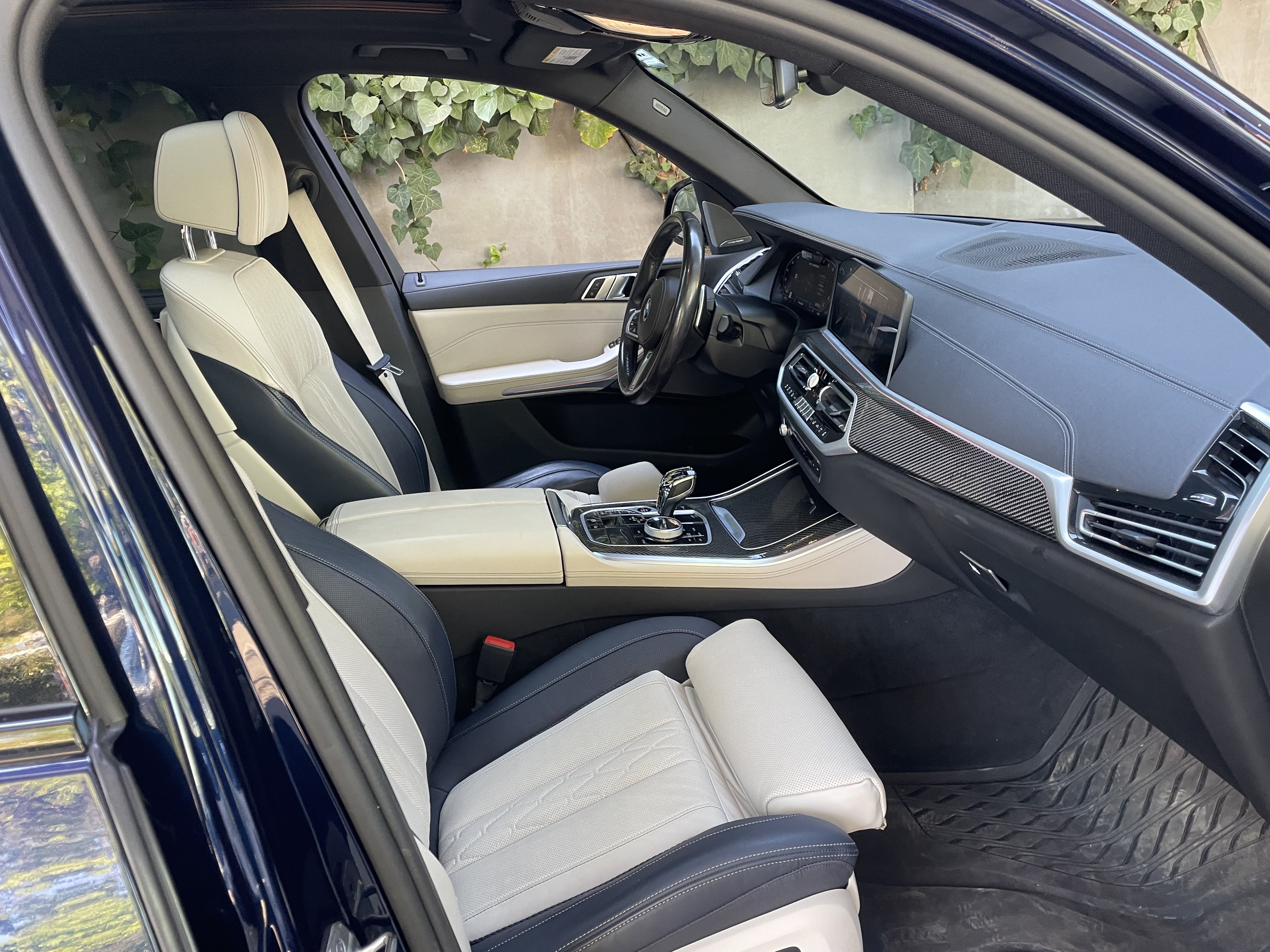 Used 2021 BMW X5 M50i w/ Executive Package AWD/4WD image 19