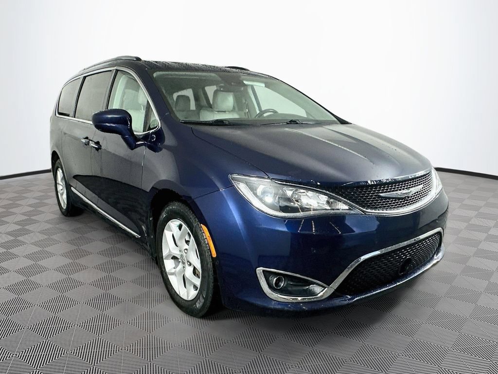 Used 2017 Chrysler Pacifica Touring-L Plus w/ Advanced Safetytec Group