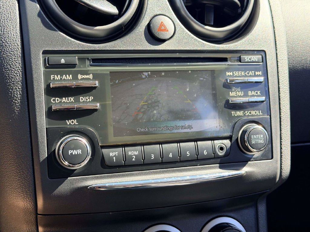 Used 2015 Nissan Rogue S w/ Convenience Package FWD image 4