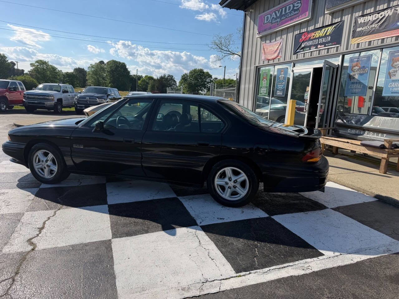 Used 1997 Pontiac Bonneville SSE w/ Opt Pkg FWD image 9