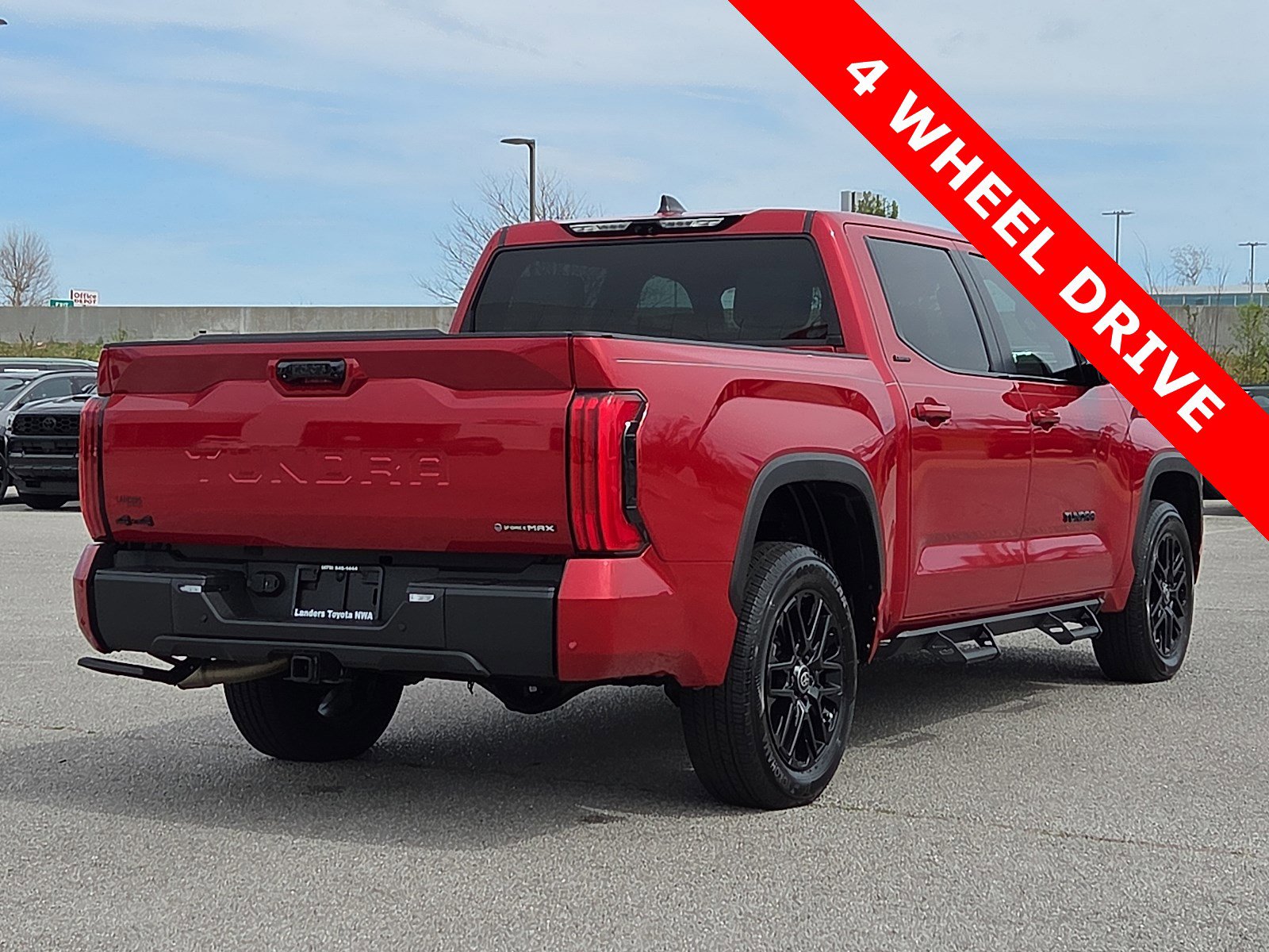 Used 2025 Toyota Tundra Limited AWD/4WD image 5