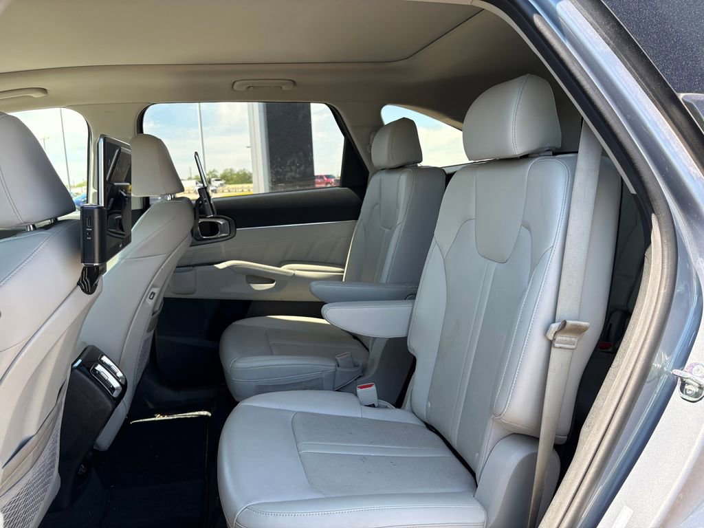Certified 2023 Kia Sorento SX image 14