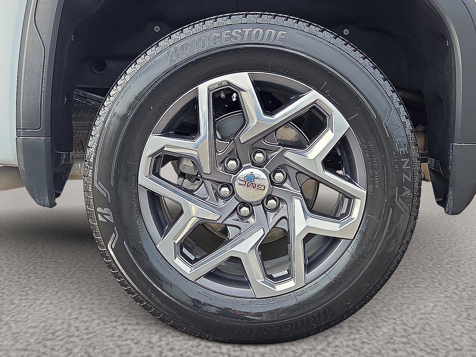 Used 2024 GMC Sierra 1500 SLT RWD image 8