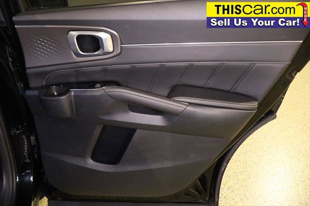 Used 2023 Kia Sorento SX image 31
