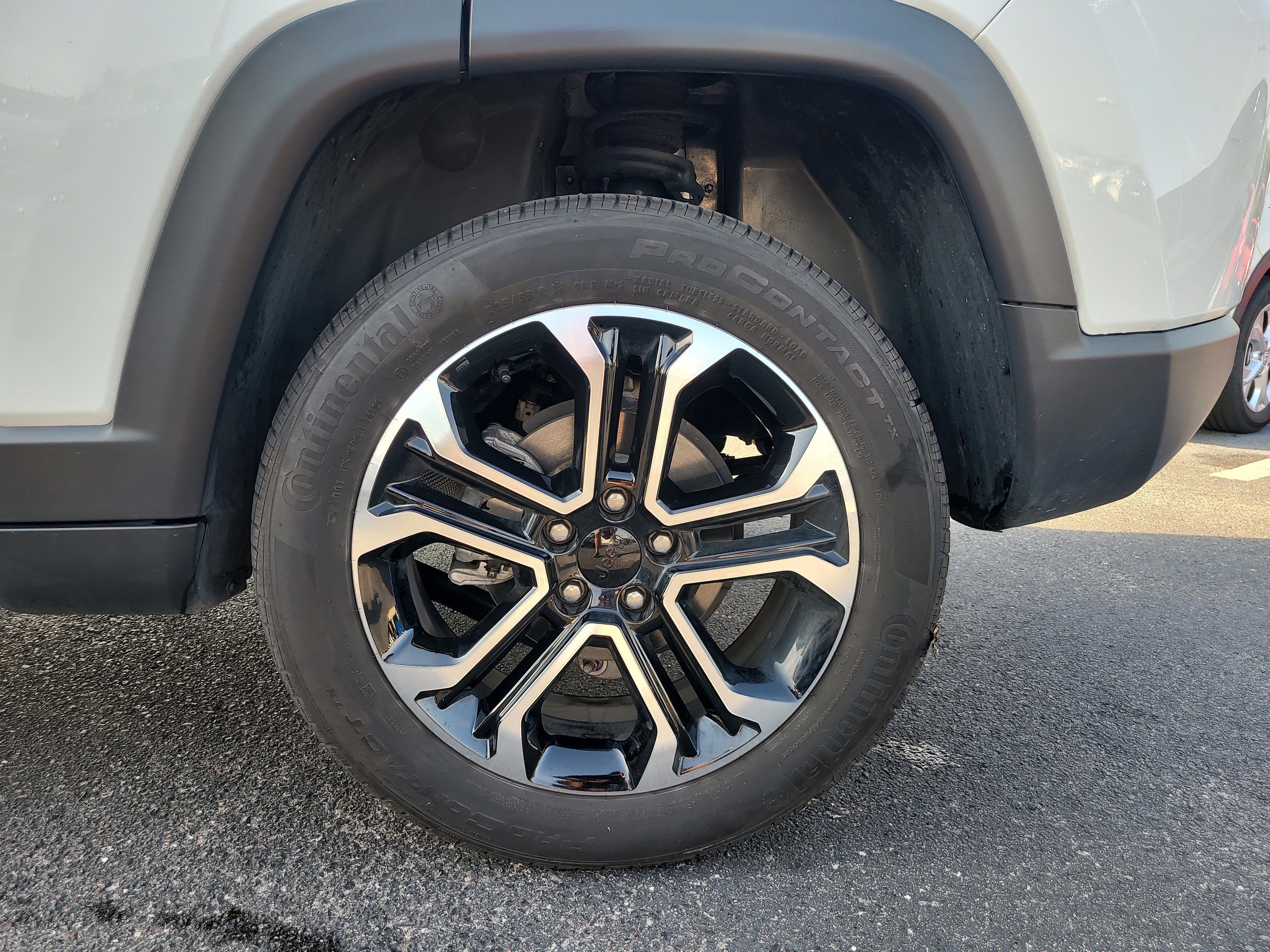 Used 2024 Jeep Compass Limited image 8