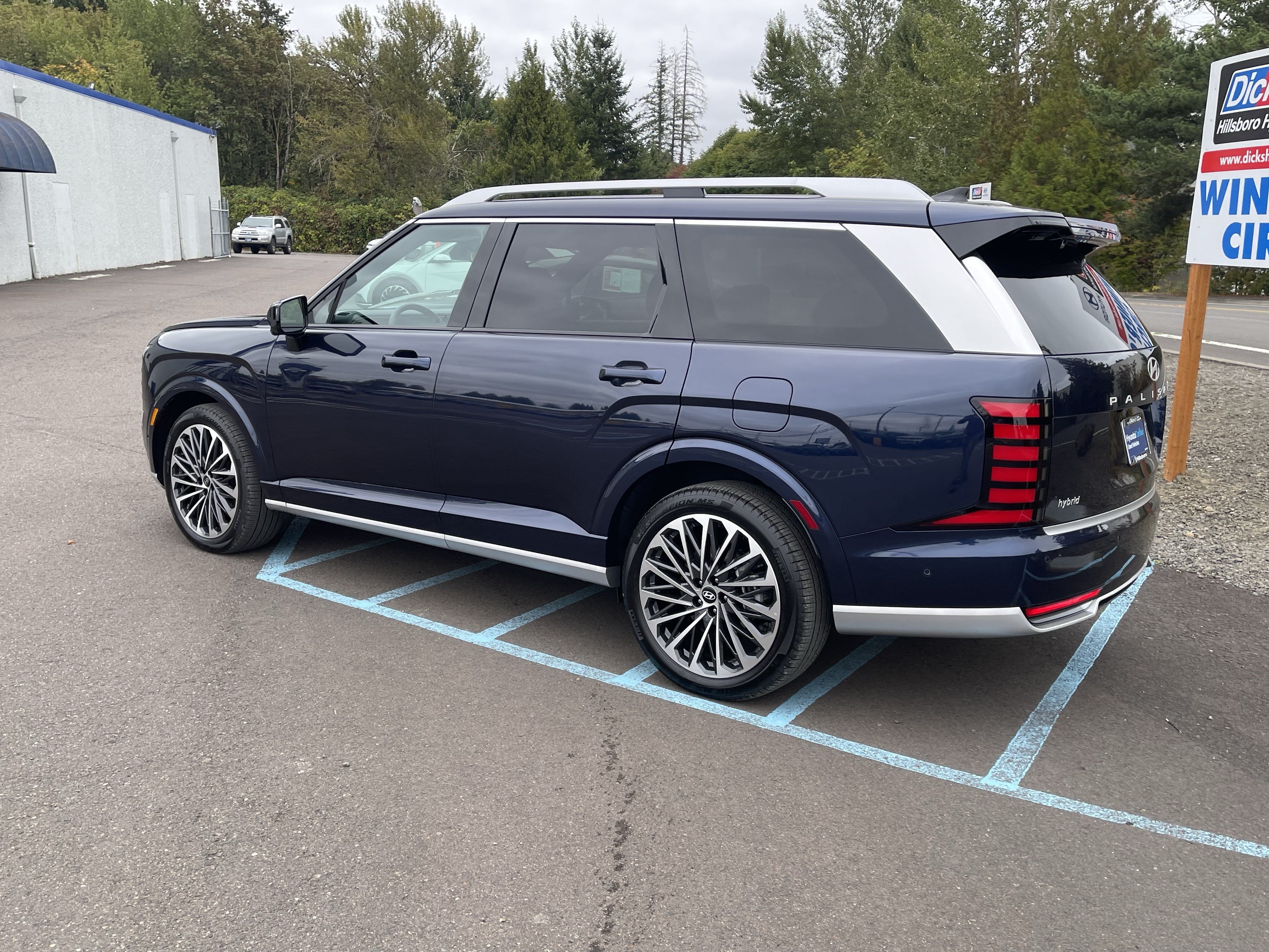 Certified 2026 Hyundai Palisade Calligraphy AWD/4WD image 3