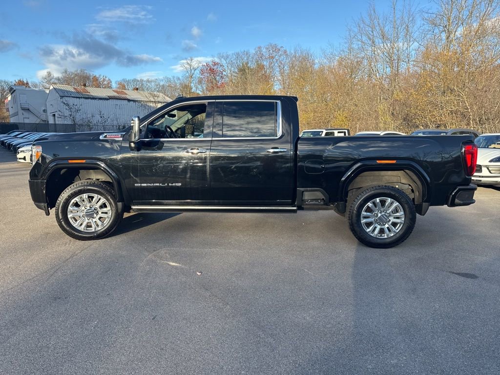 Used 2023 GMC Sierra 3500 Denali w/ Denali Ultimate Package image 3