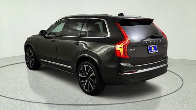 Certified 2023 Volvo XC90 B5 Plus AWD/4WD image 5