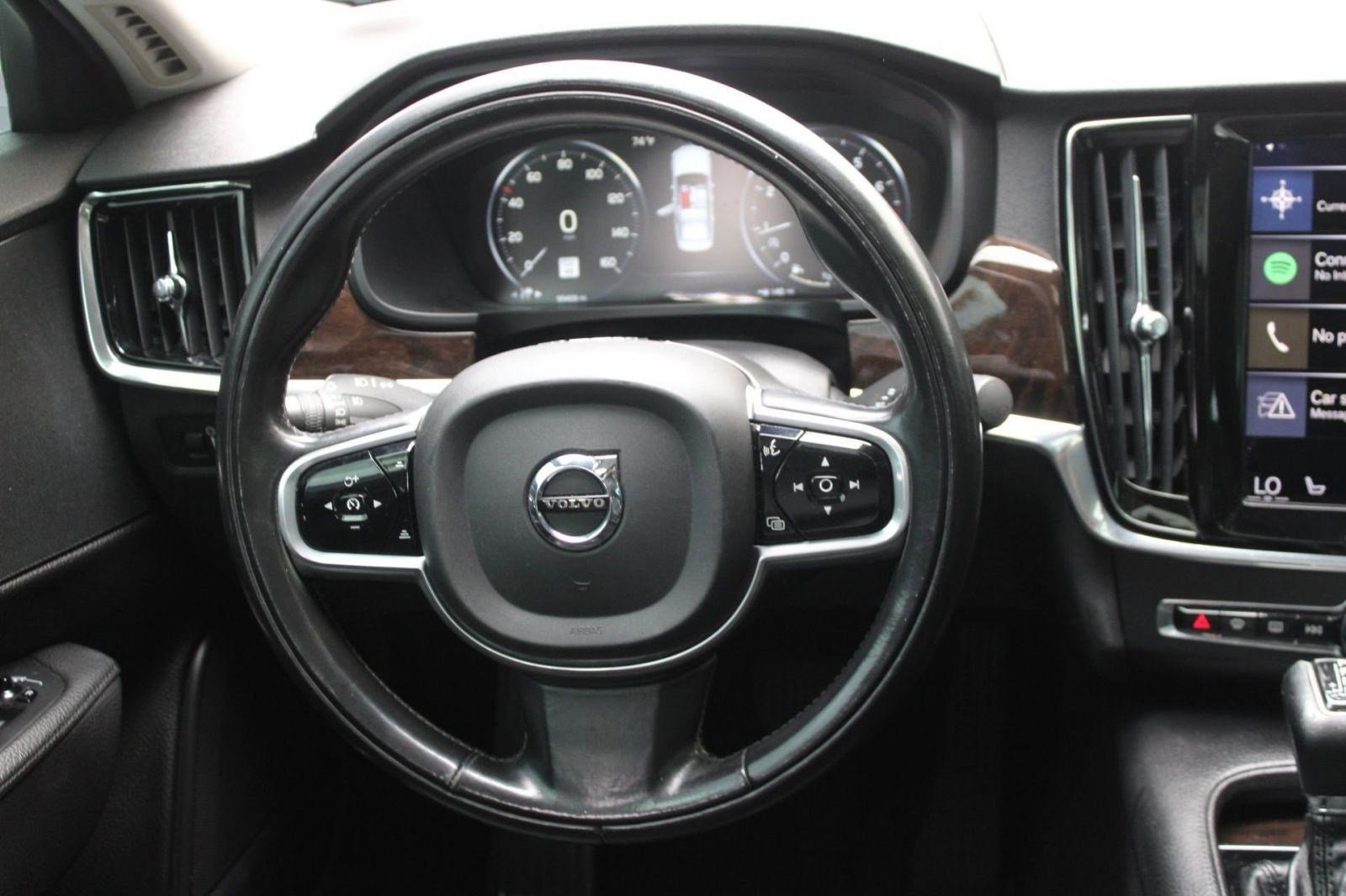 Used 2018 Volvo S90 T5 Momentum image 28