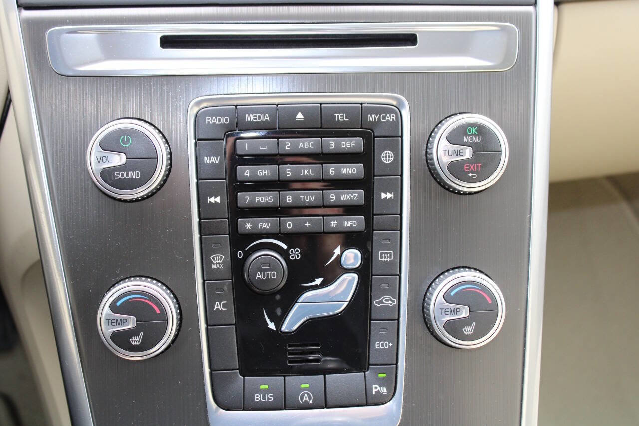 Used 2015 Volvo XC60 T5 Premier image 25