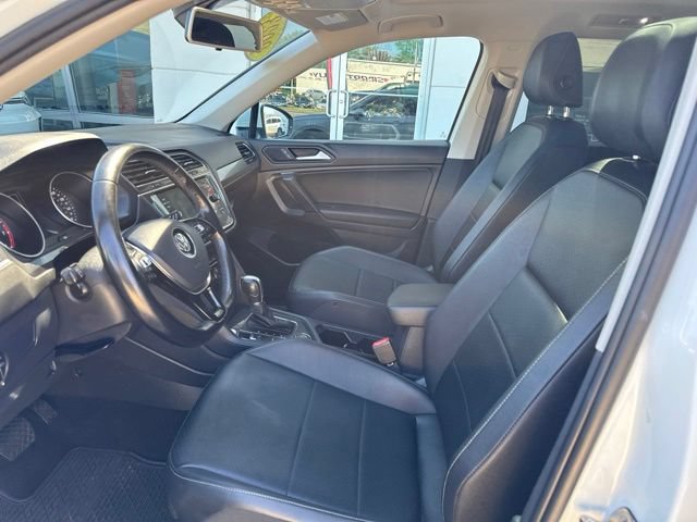 Used 2019 Volkswagen Tiguan SE w/ Panoramic Sunroof Package AWD/4WD image 10