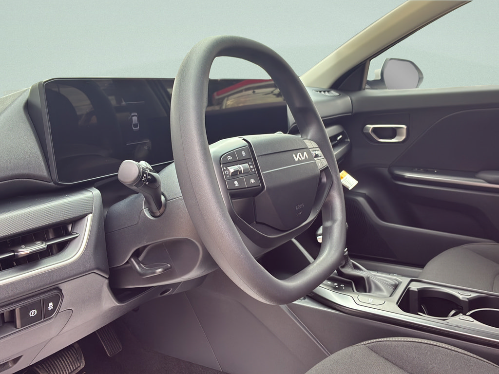 New 2026 Kia K4 FWD image 25