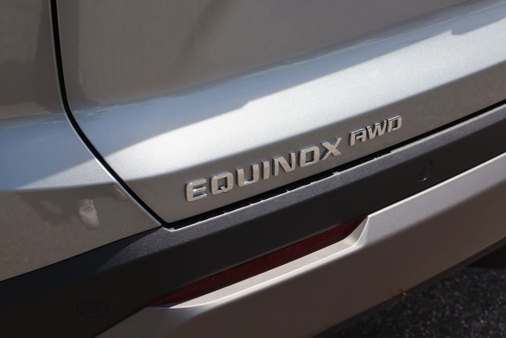 New 2026 Chevrolet Equinox LT w/ Convenience Package II AWD/4WD image 31