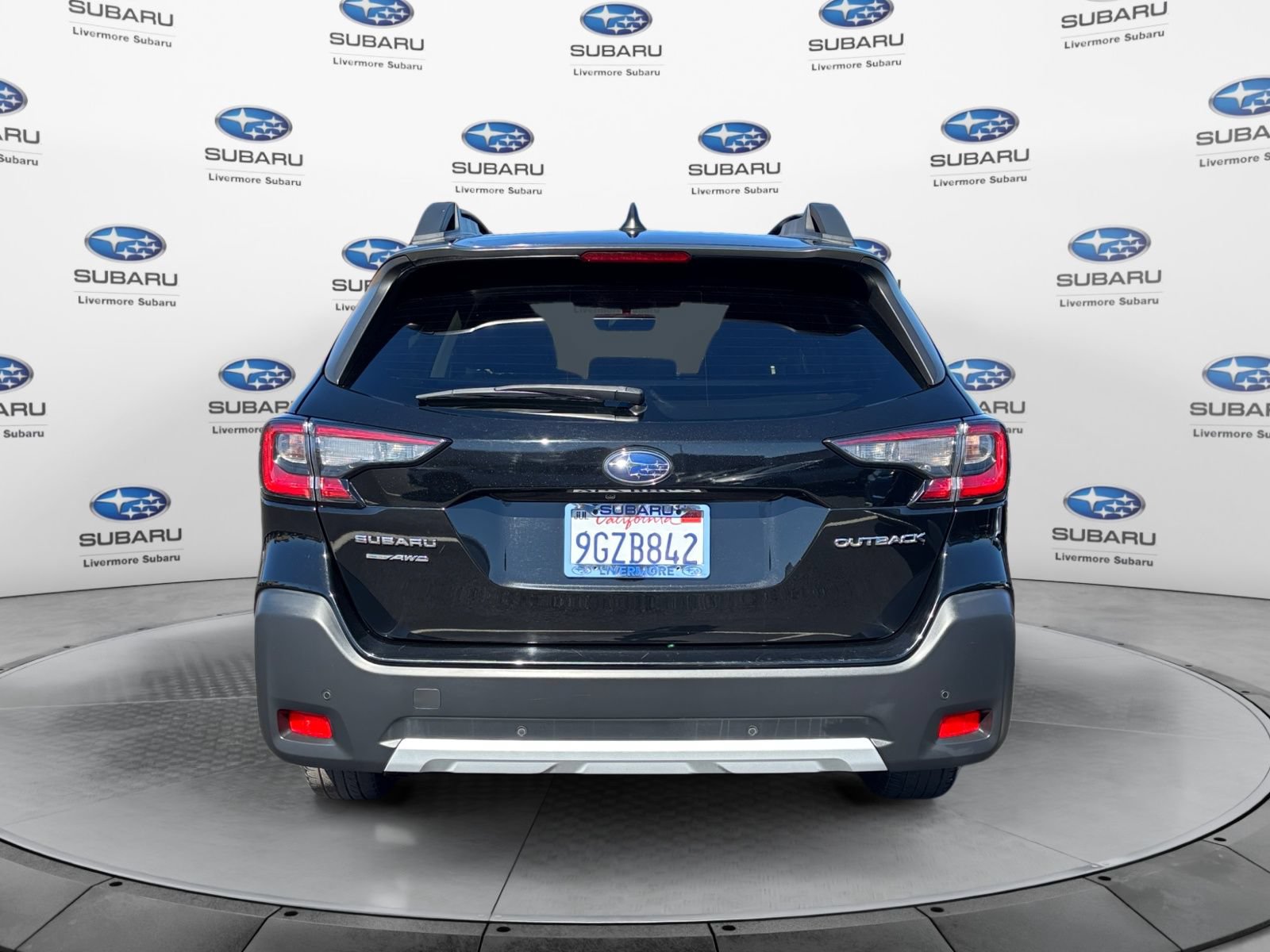 Used 2024 Subaru Outback Limited AWD/4WD image 4