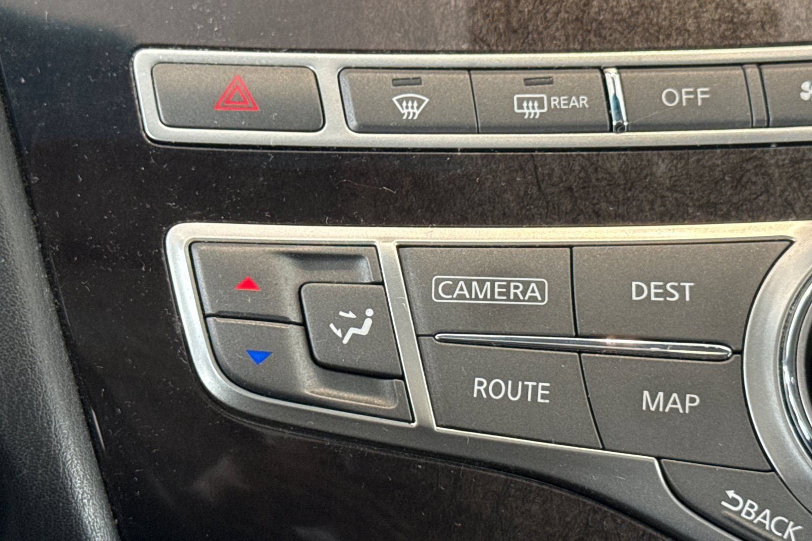 Used 2015 INFINITI QX60 Luxe w/ Premium Plus Package AWD/4WD image 30