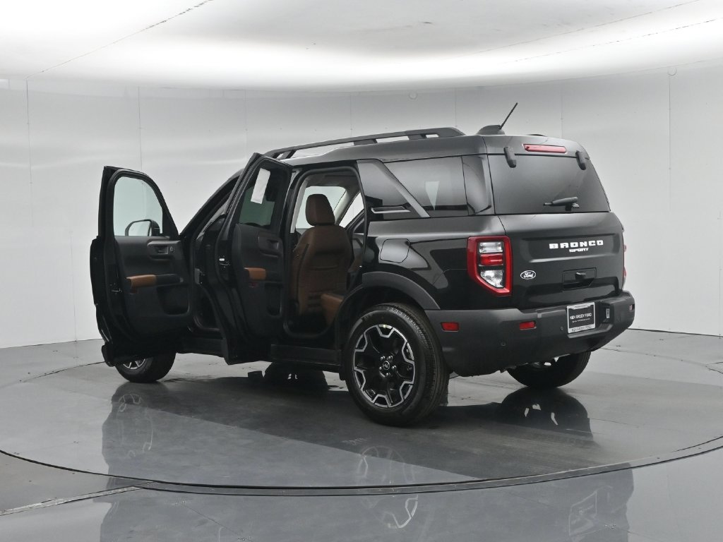 New 2026 Ford Bronco Sport Outer Banks w/ Outer Banks Tech Package+ AWD/4WD image 34
