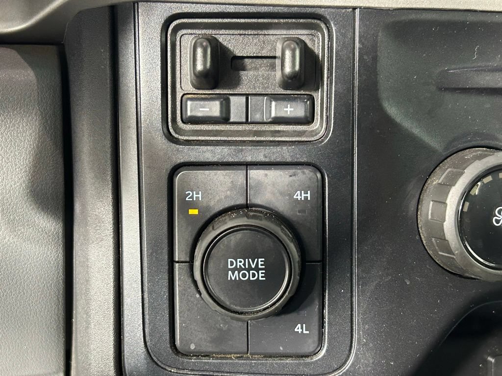 Used 2025 Ford F350 XL AWD/4WD image 22