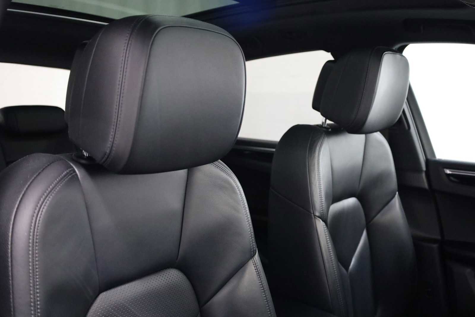 Used 2017 Porsche Macan image 22