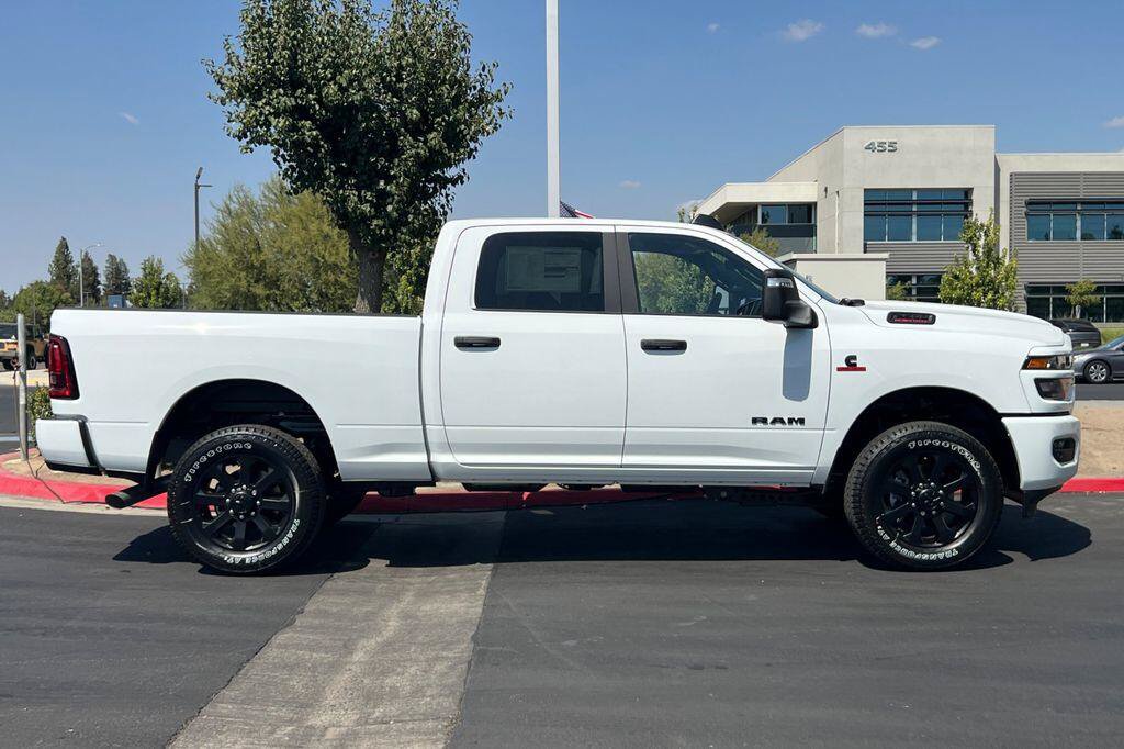 New 2026 RAM 2500 Big Horn AWD/4WD image 3