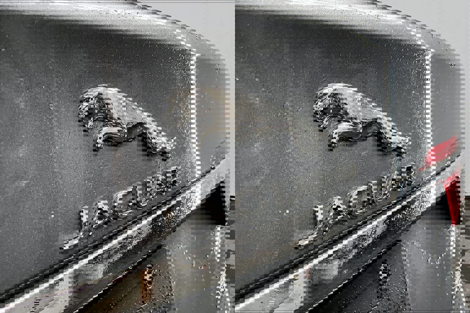 Used 2017 Jaguar XF Prestige image 29