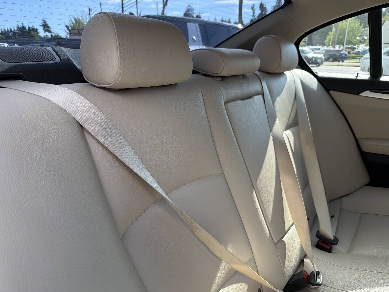 Used 2012 BMW 528i Sedan RWD image 21
