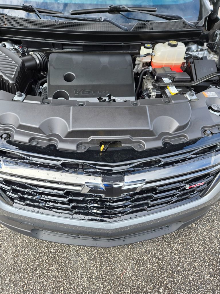 Used 2023 Chevrolet Traverse RS image 6