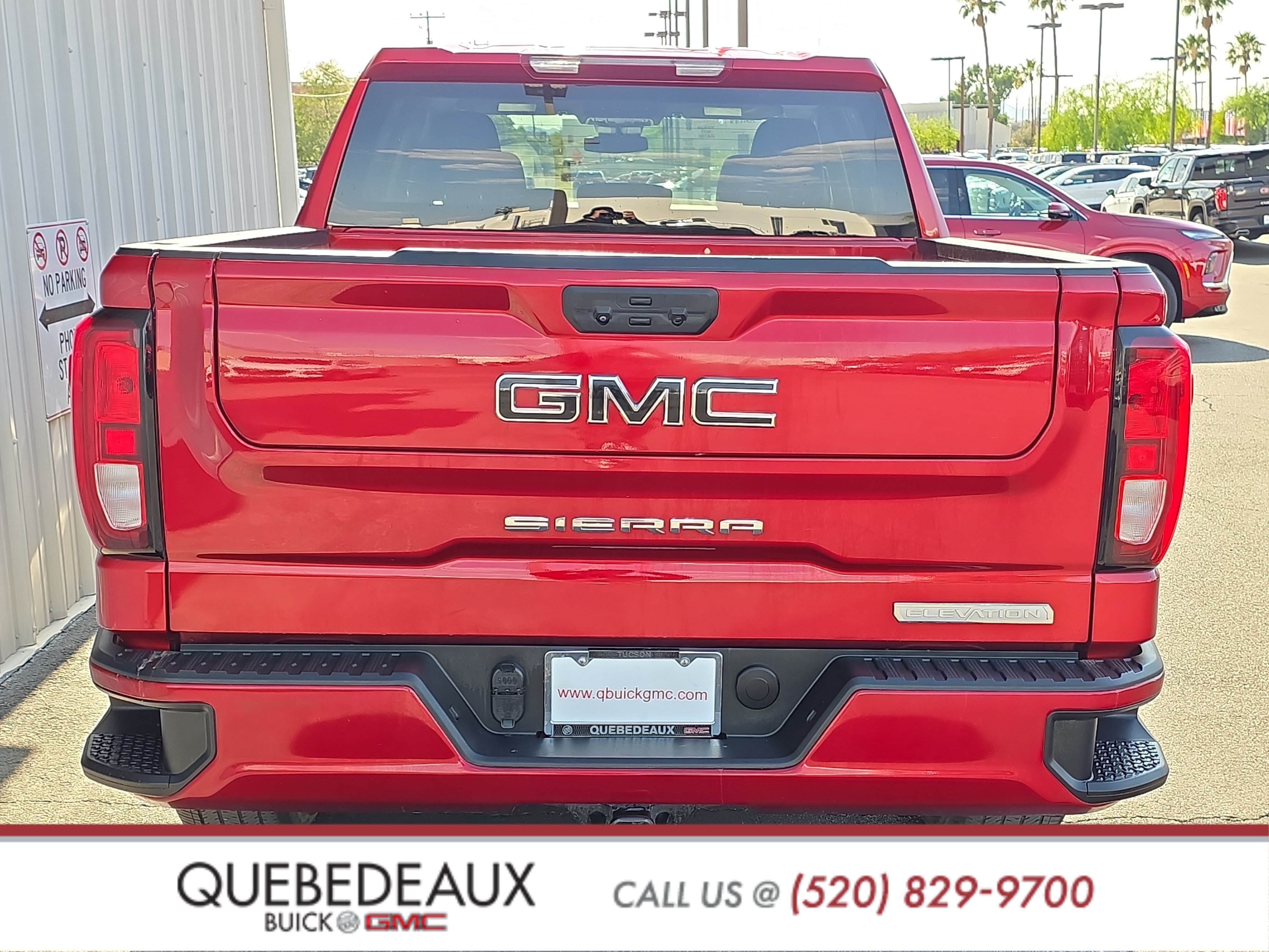 Used 2024 GMC Sierra 1500 Elevation w/ LPO, Elevation Black Package AWD/4WD image 7