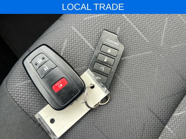 Used 2019 Toyota RAV4 XLE w/ Carpet Mat Package AWD/4WD image 27