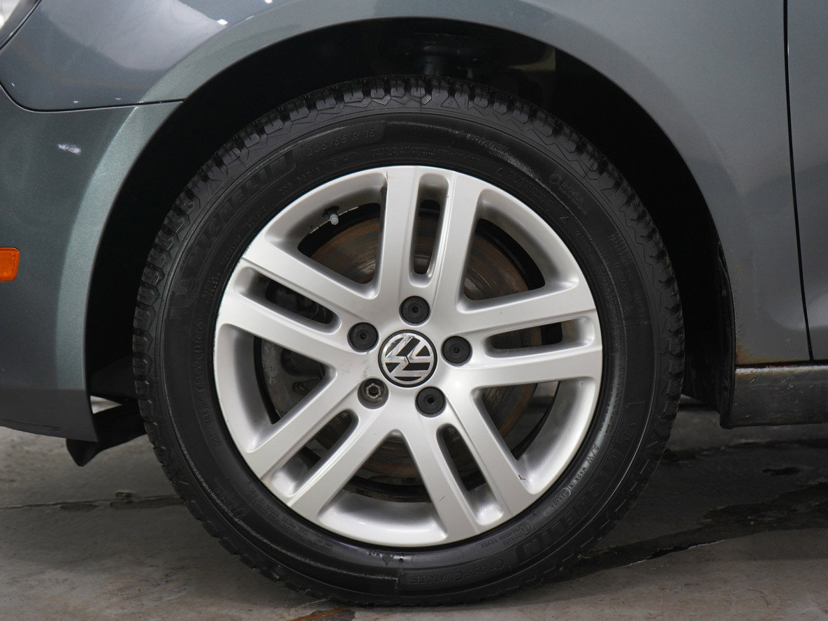 Used 2011 Volkswagen Jetta TDI image 28