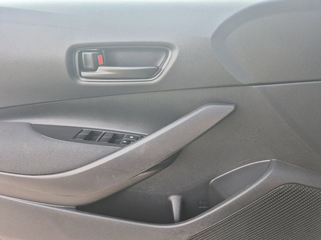 Used 2024 Toyota Corolla LE image 6