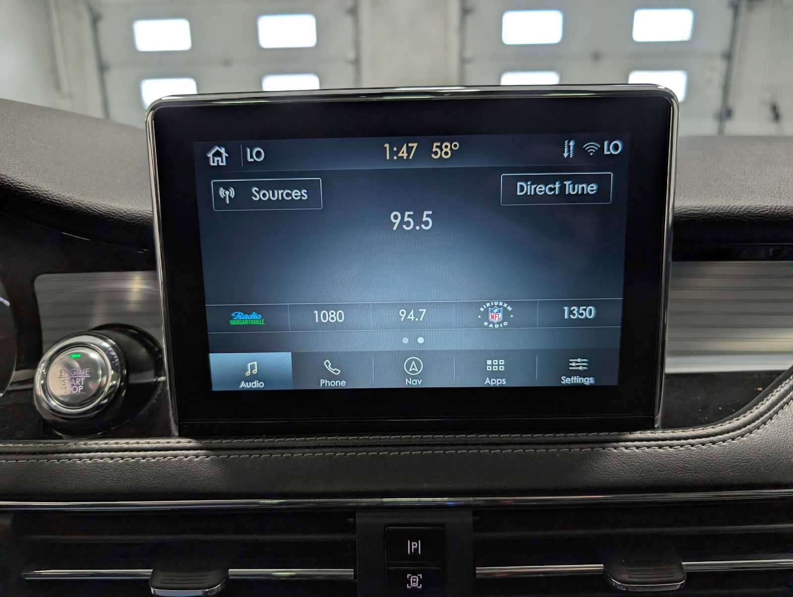 Used 2022 Lincoln Corsair AWD w/ Premium Package image 25