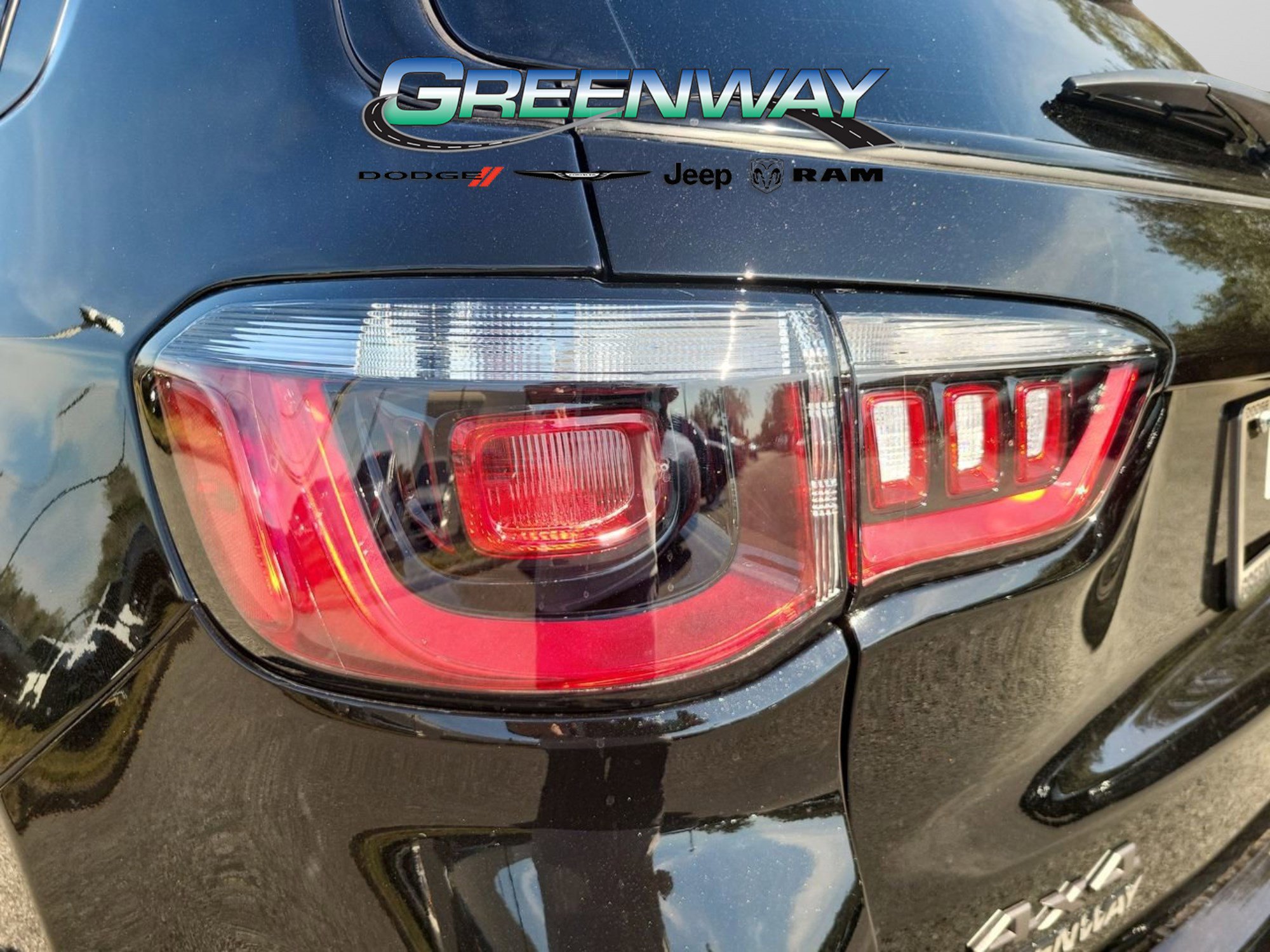 New 2026 Jeep Compass Latitude image 6