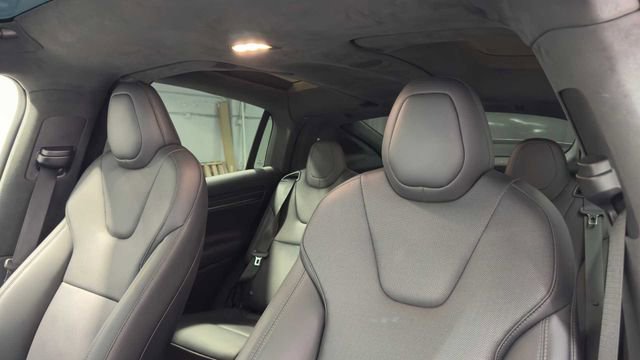 Used 2024 Tesla Model X image 27