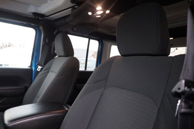 Used 2021 Jeep Wrangler Unlimited Sport image 19
