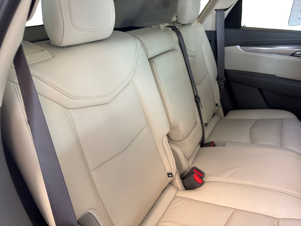 Used 2019 Cadillac XT5 Luxury AWD/4WD image 18